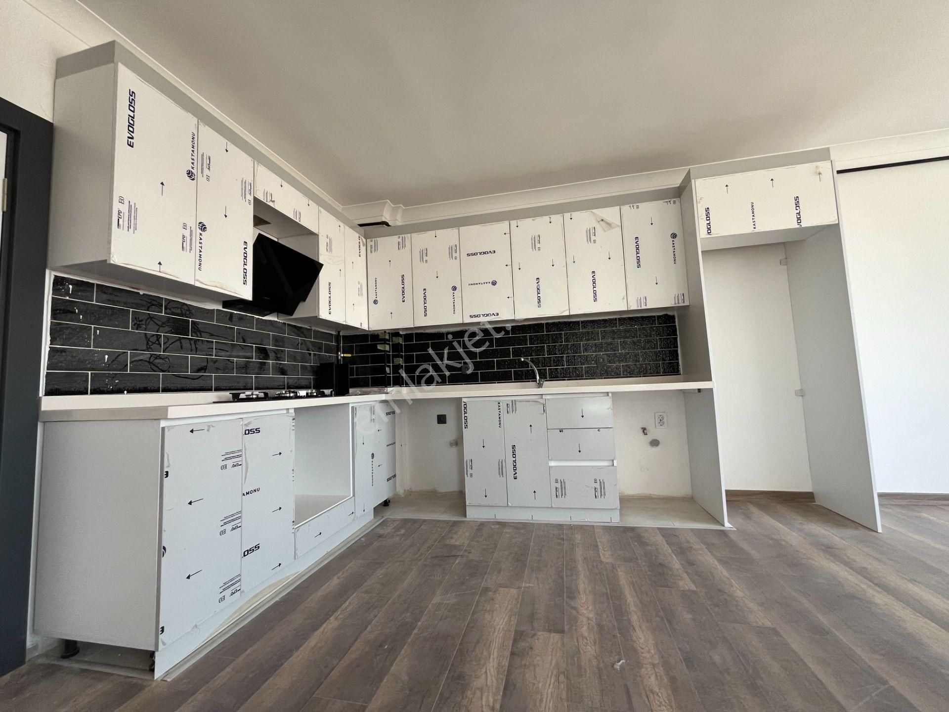 Pursaklar Mehmet Zengin Emlak'tan Fatih Mah. Sıfır Çift Banyolu 1.kat 2+1 Ful Yapılı Daire - Görsel 8