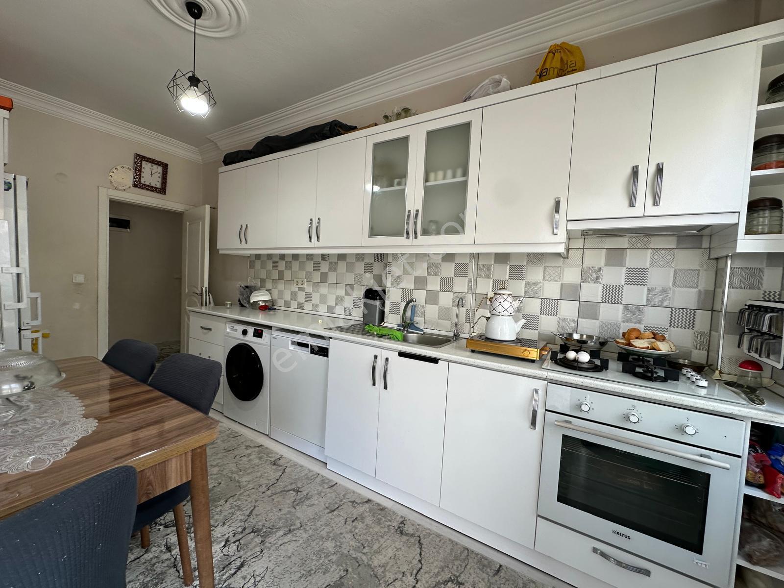Alanya Kızlarpınarı Mahallesi Satılık 2+1 Ayrı Mutfak 110 M² Ful Tadilatlı Daire - Görsel 15