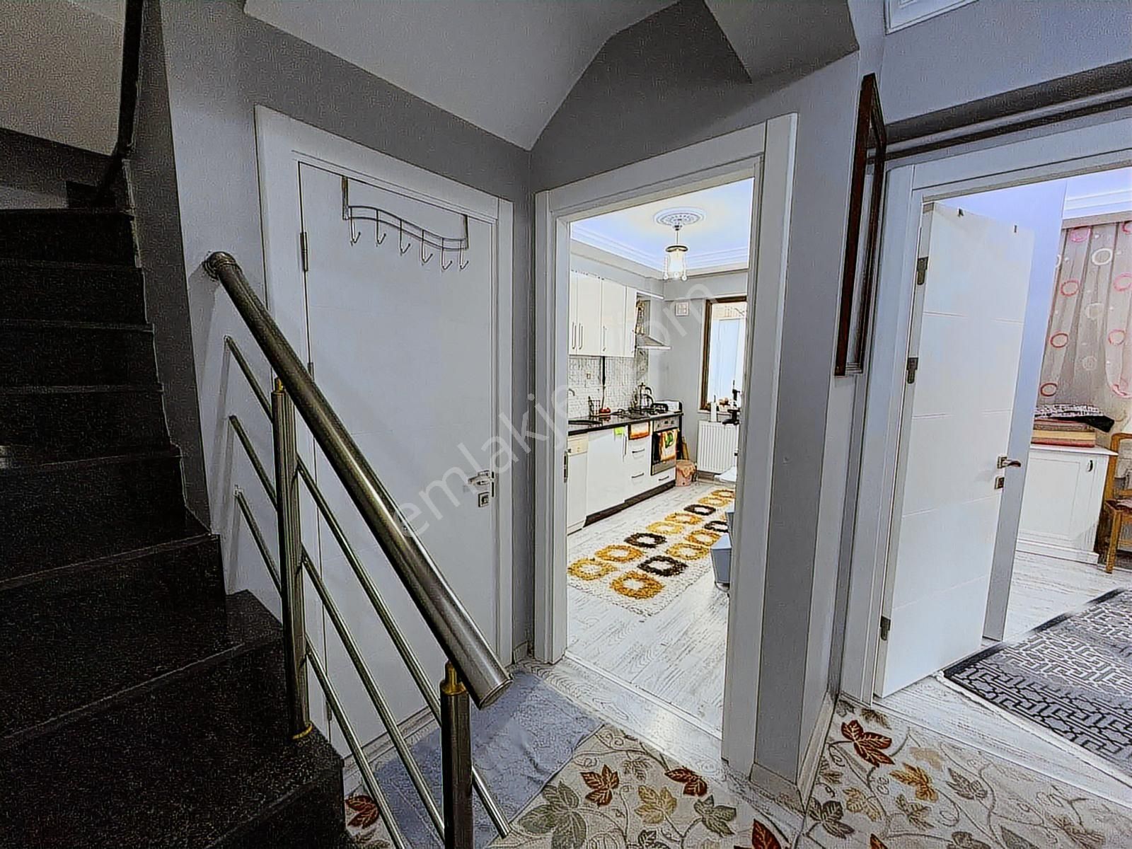 İzmit'te Akçakent Sitesi'ne Komşu 4+1 Net 170 M2 5 Yıllık Daire - Görsel 6