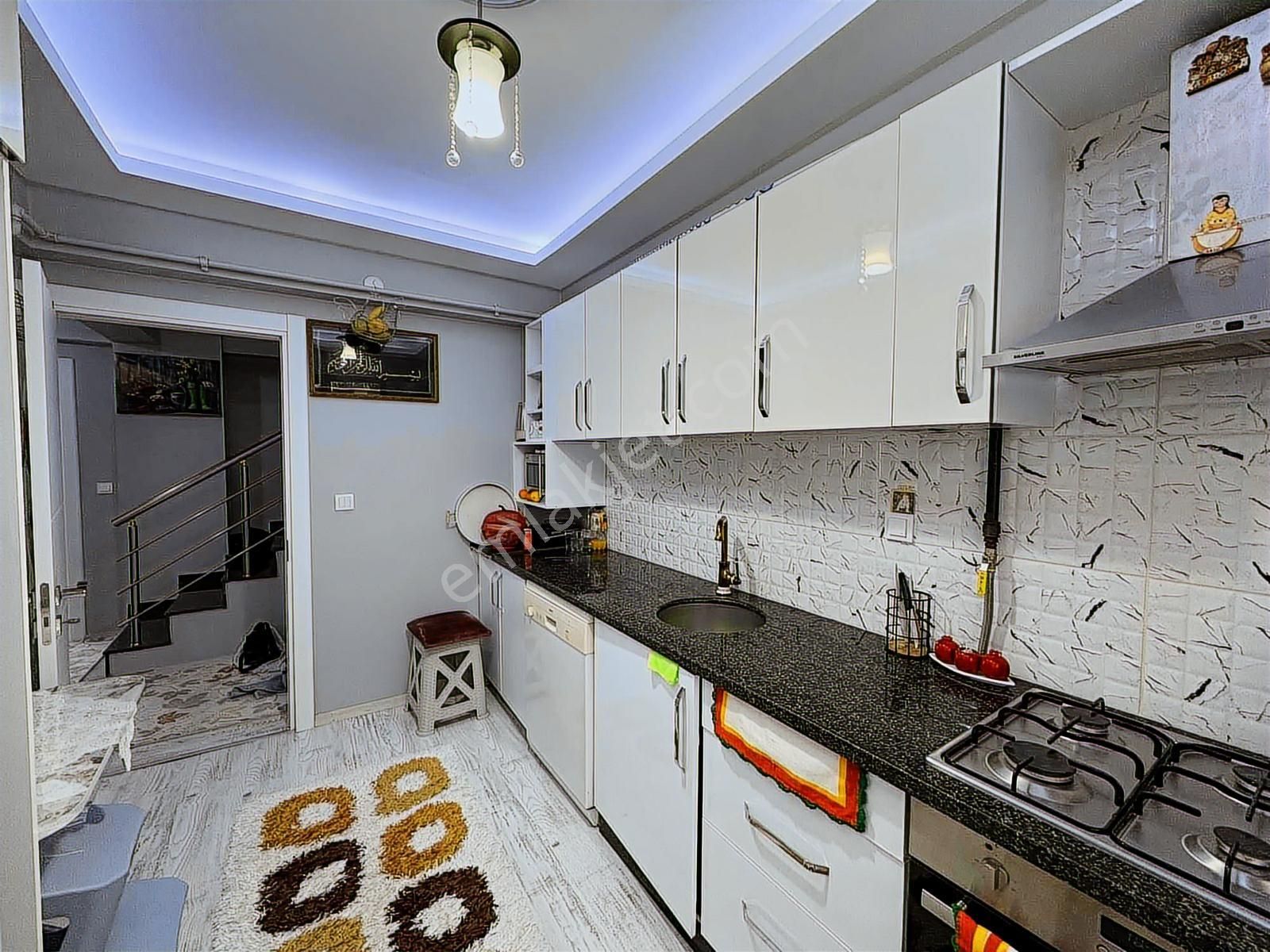 İzmit'te Akçakent Sitesi'ne Komşu 4+1 Net 170 M2 5 Yıllık Daire - Görsel 29