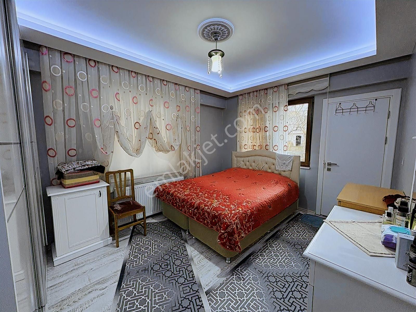 İzmit'te Akçakent Sitesi'ne Komşu 4+1 Net 170 M2 5 Yıllık Daire - Görsel 15
