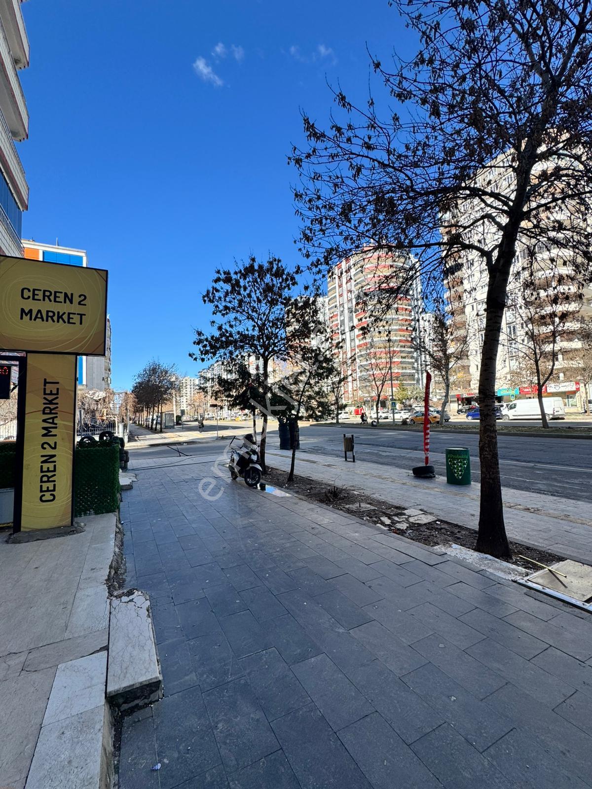 Kent Meydanı Civarında Ana Cadde Üzeri Satılık İşyeri - Görsel 10
