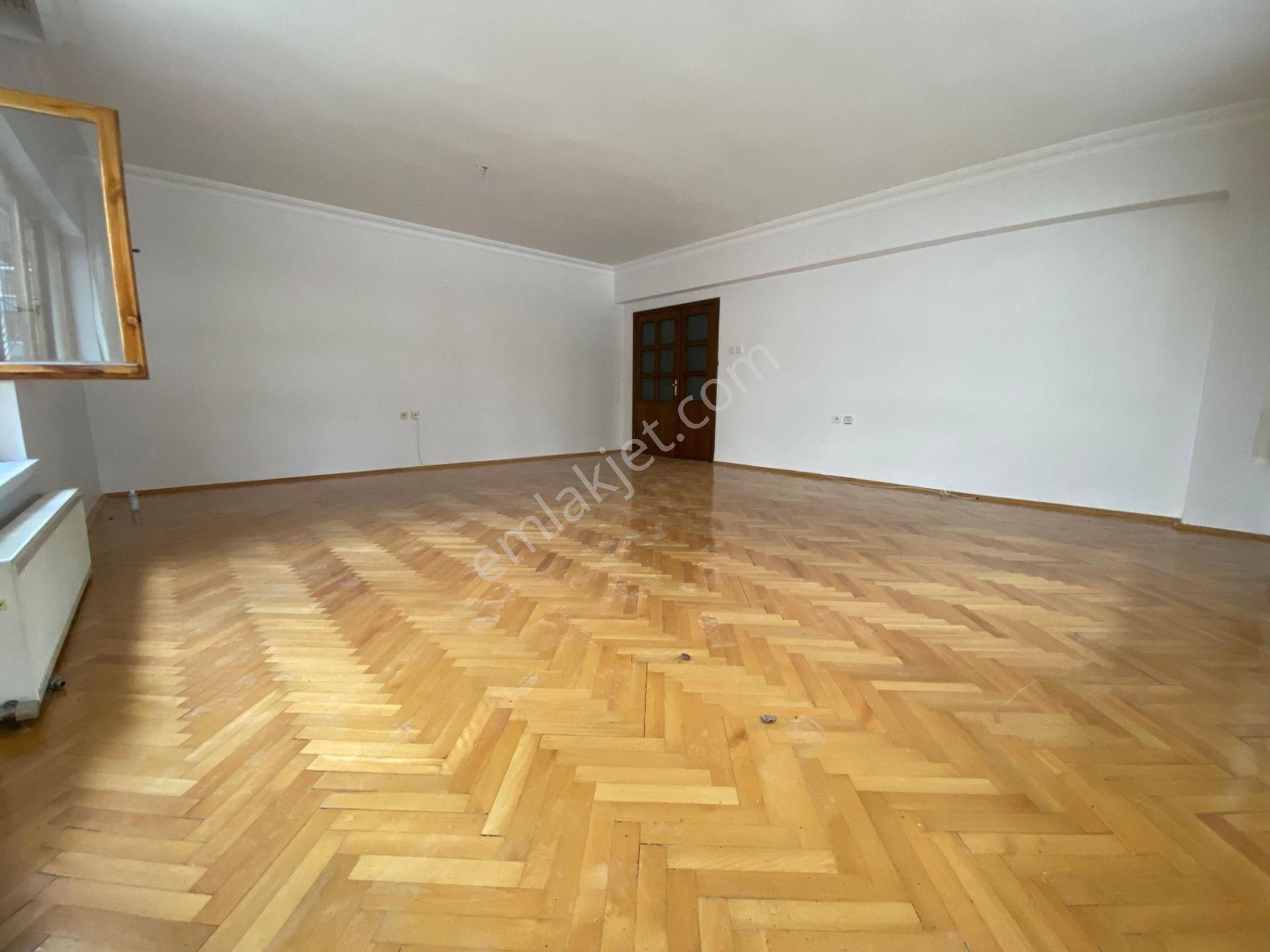 Çankaya Birlik Mahallesi 3+1 Geniş Kullanışlı 3 Cepheli Daire Sahibinden Kiralık - Görsel 4