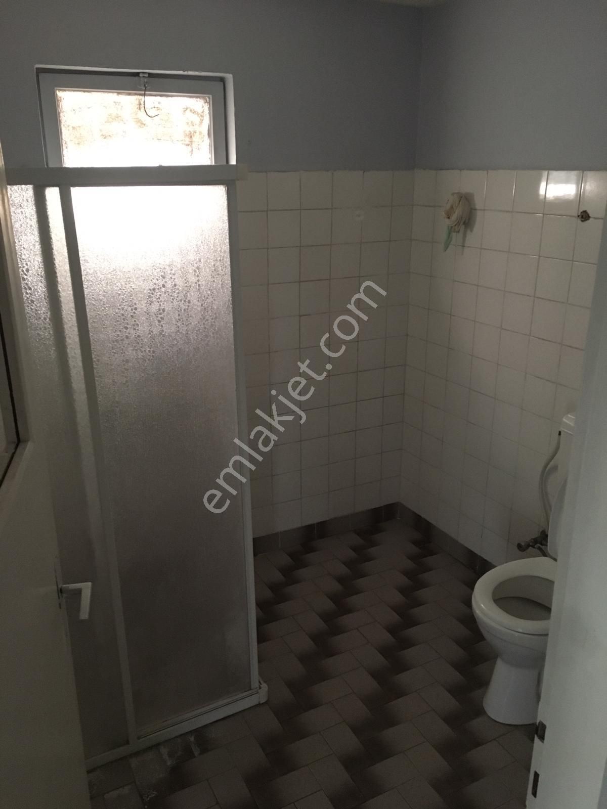 Beyazıt Mahallesinde Geniş Ve Güzel Konumlu 2+1 Kiralık Daire - Görsel 11