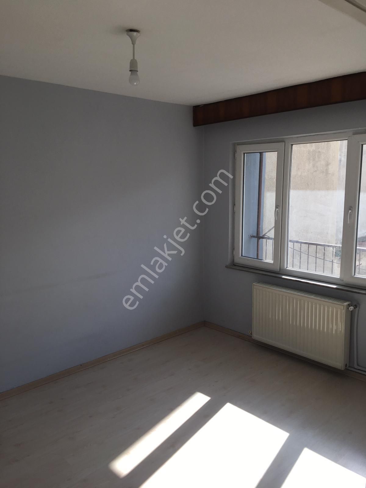 Beyazıt Mahallesinde Geniş Ve Güzel Konumlu 2+1 Kiralık Daire - Görsel 6