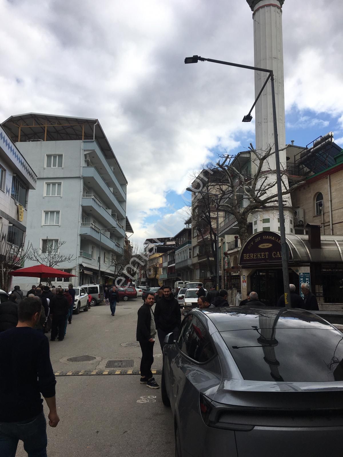 Beyazıt Mahallesinde Geniş Ve Güzel Konumlu 2+1 Kiralık Daire - Görsel 22