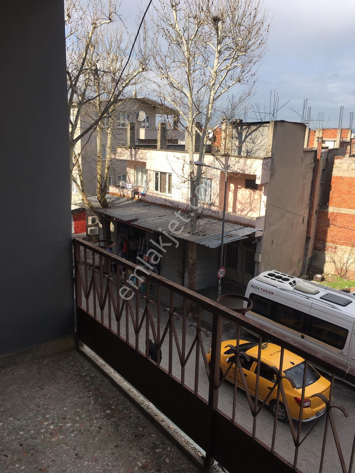 Beyazıt Mahallesinde Geniş Ve Güzel Konumlu 2+1 Kiralık Daire - Görsel 18