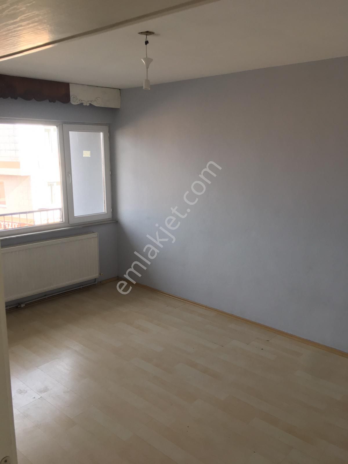 Beyazıt Mahallesinde Geniş Ve Güzel Konumlu 2+1 Kiralık Daire - Görsel 5