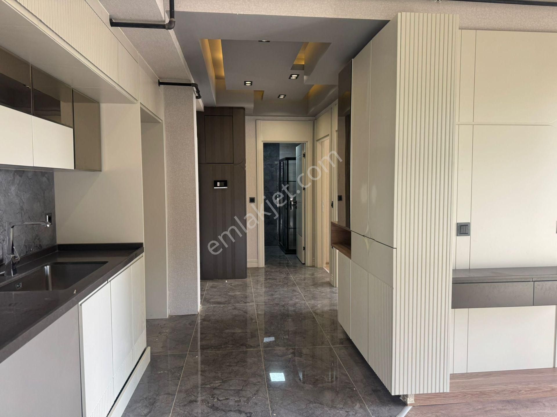 Makro Life Gayrimenkul'den Winston Civarı Satılık 2+1 Sıfır Daire - Görsel 9