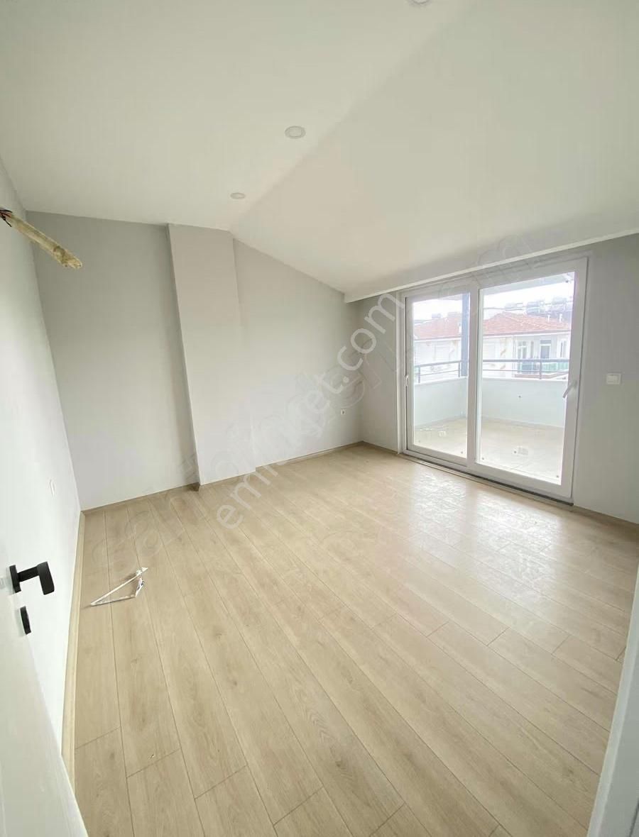 Sarılar Mahallesi'nde 4 + 1 Dubleks Asansörlü Kiralıktır Garajlı - Görsel 14