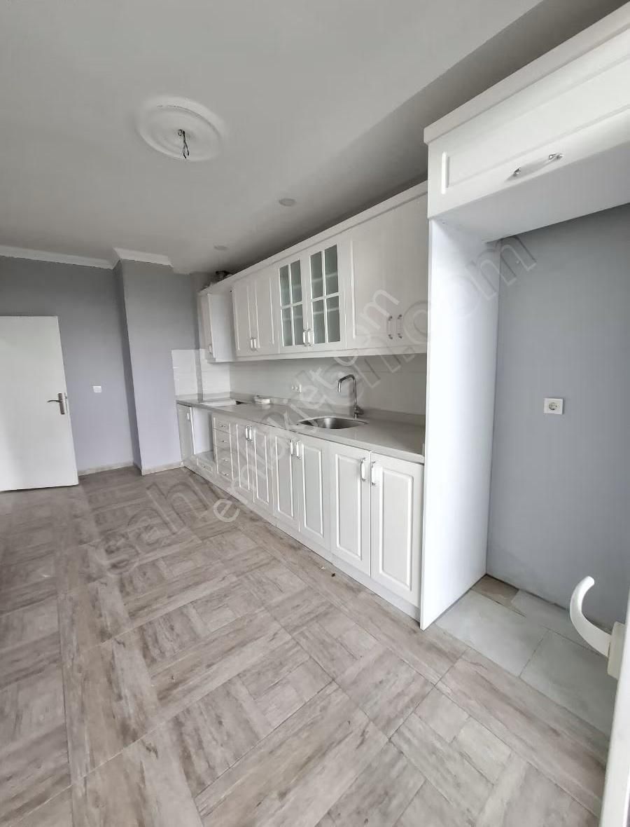 Sarılarda Cad. Üzerinde Asansörlü 2+1 Kiralık Daire - Görsel 13