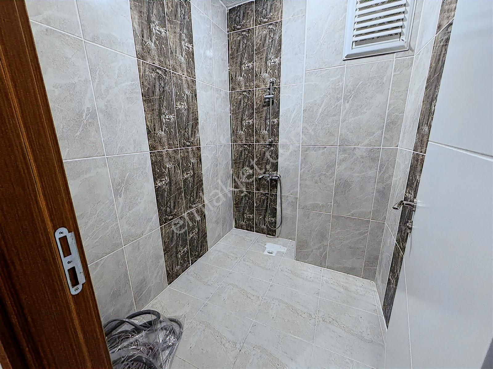 Acil!! Saray Pazarcık Mah Ön Cephe Arakat 2+1 Ebeveyn Banyolu - Görsel 5