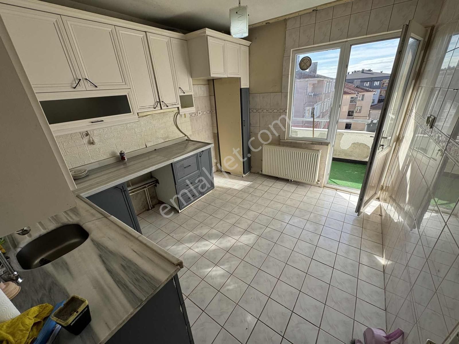 Cumhuriyet Mah Zengin Caddesi Ön Cephe 2+1 Geniş Satılık Daire - Görsel 31