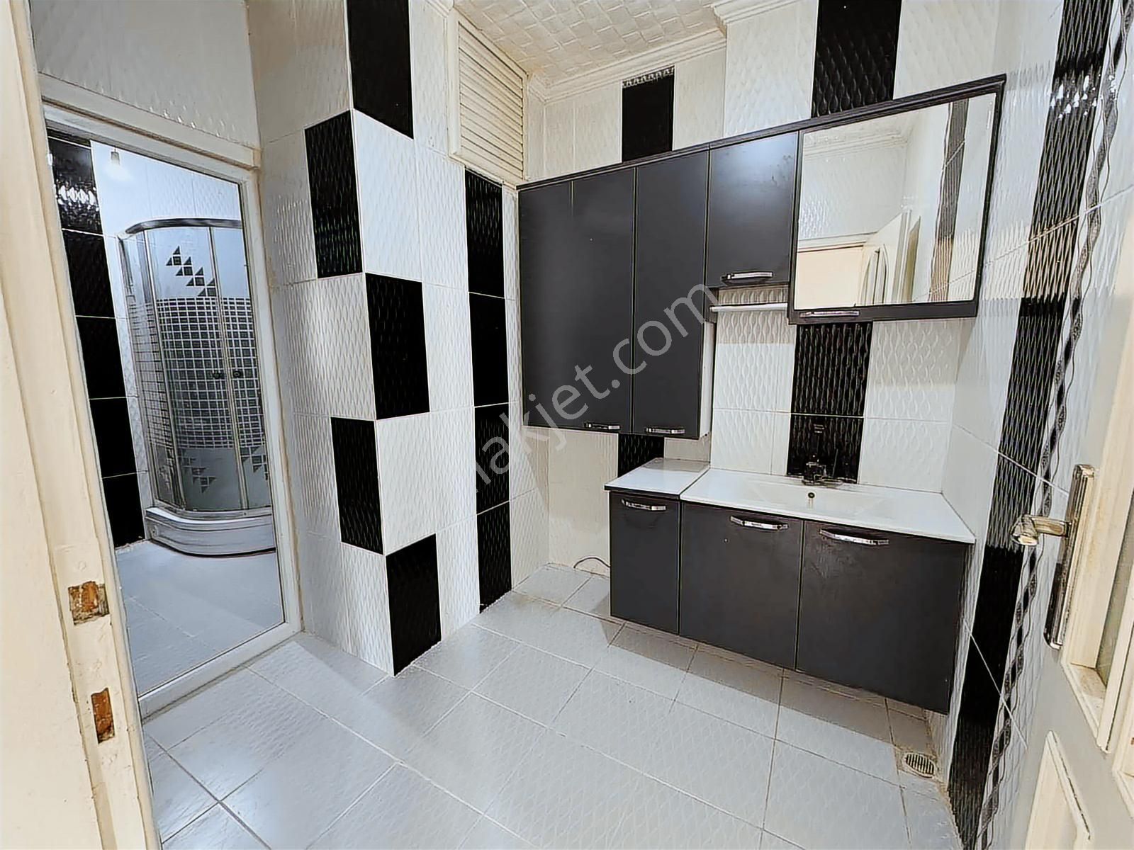 Cumhuriyet Mah Zengin Caddesi Ön Cephe 2+1 Geniş Satılık Daire - Görsel 11