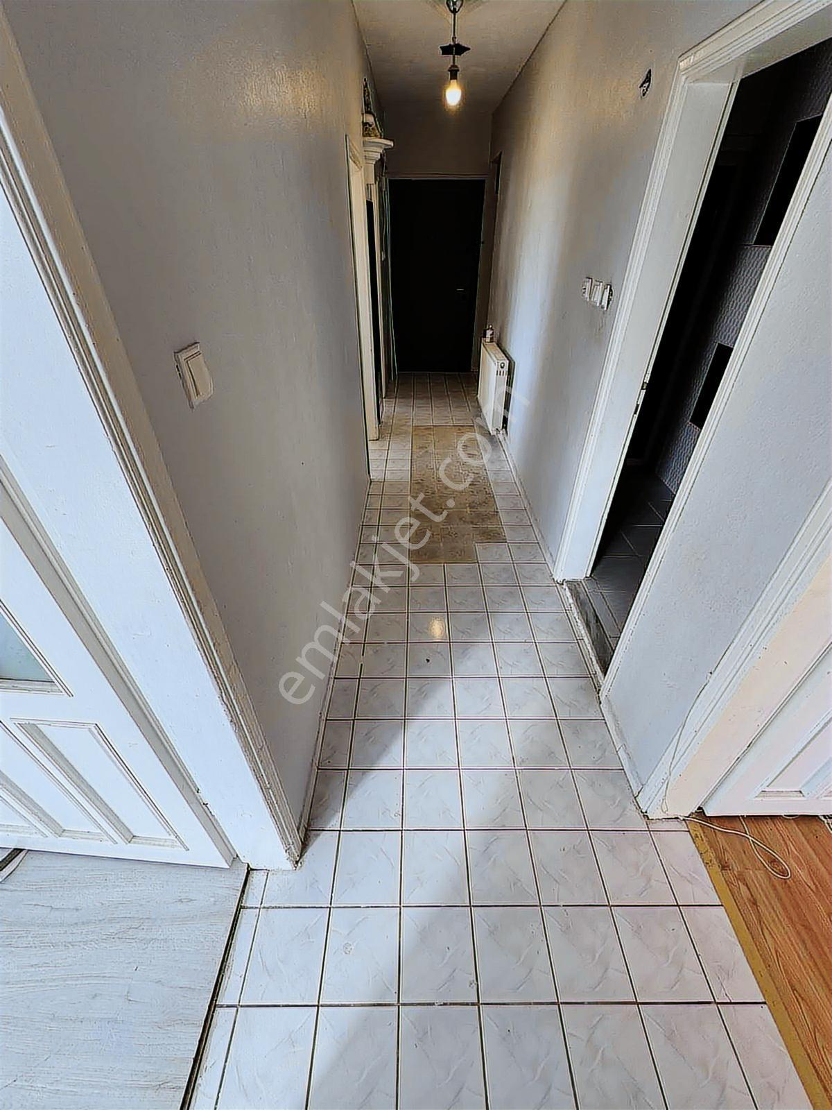 Cumhuriyet Mah Zengin Caddesi Ön Cephe 2+1 Geniş Satılık Daire - Görsel 32