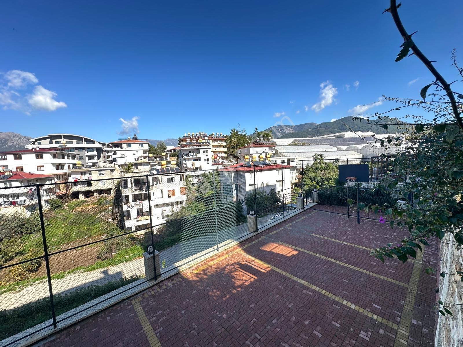 Alanya Oba'da Satılık Lüks Site İçi 1+1 Eşyalı Daire - Görsel 8