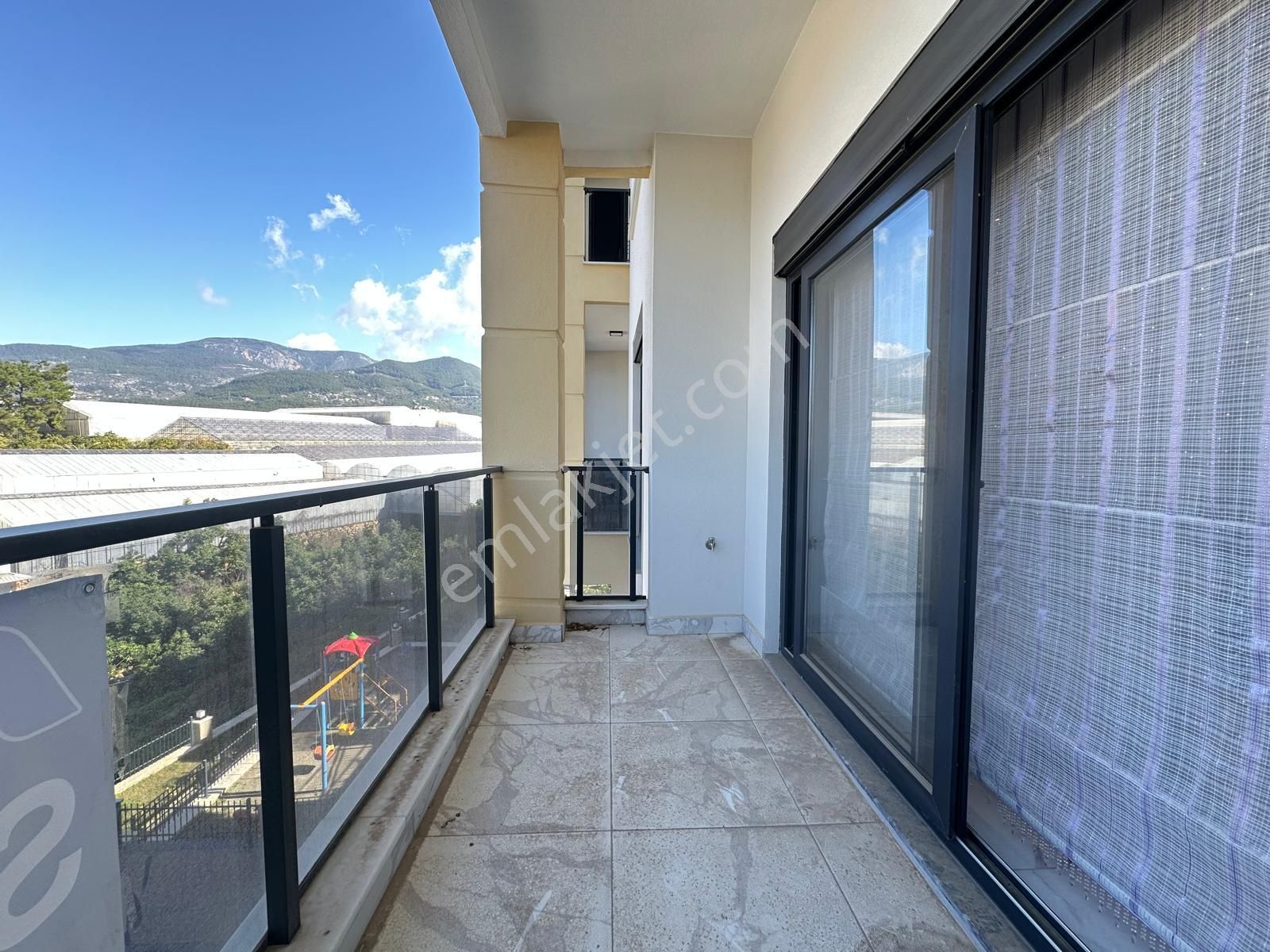 Alanya Oba'da Satılık Lüks Site İçi 1+1 Eşyalı Daire - Görsel 33