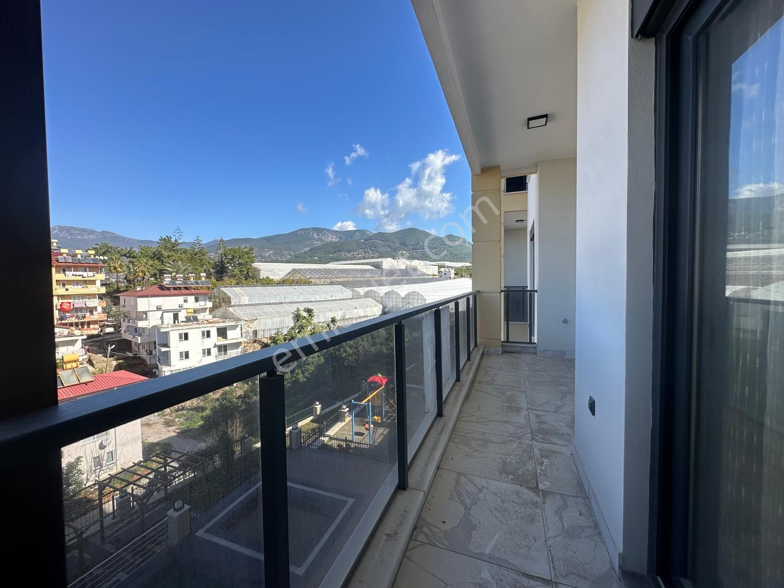 Alanya Oba'da Satılık Lüks Site İçi 1+1 Eşyalı Daire - Görsel 16