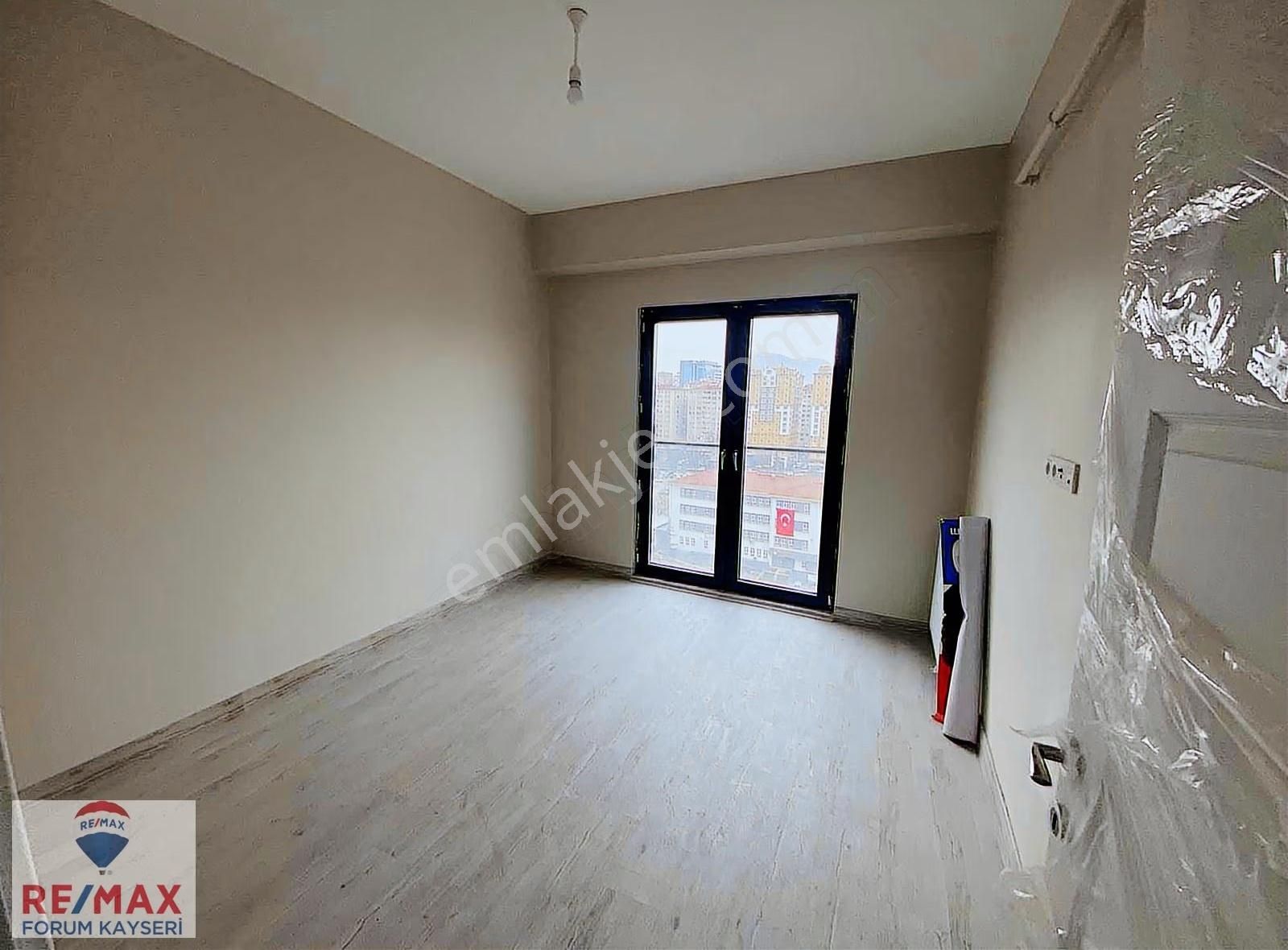 Sahabiye Kentsel Dönüşümde Satılık 2+1 Köşe Daire - Görsel 2