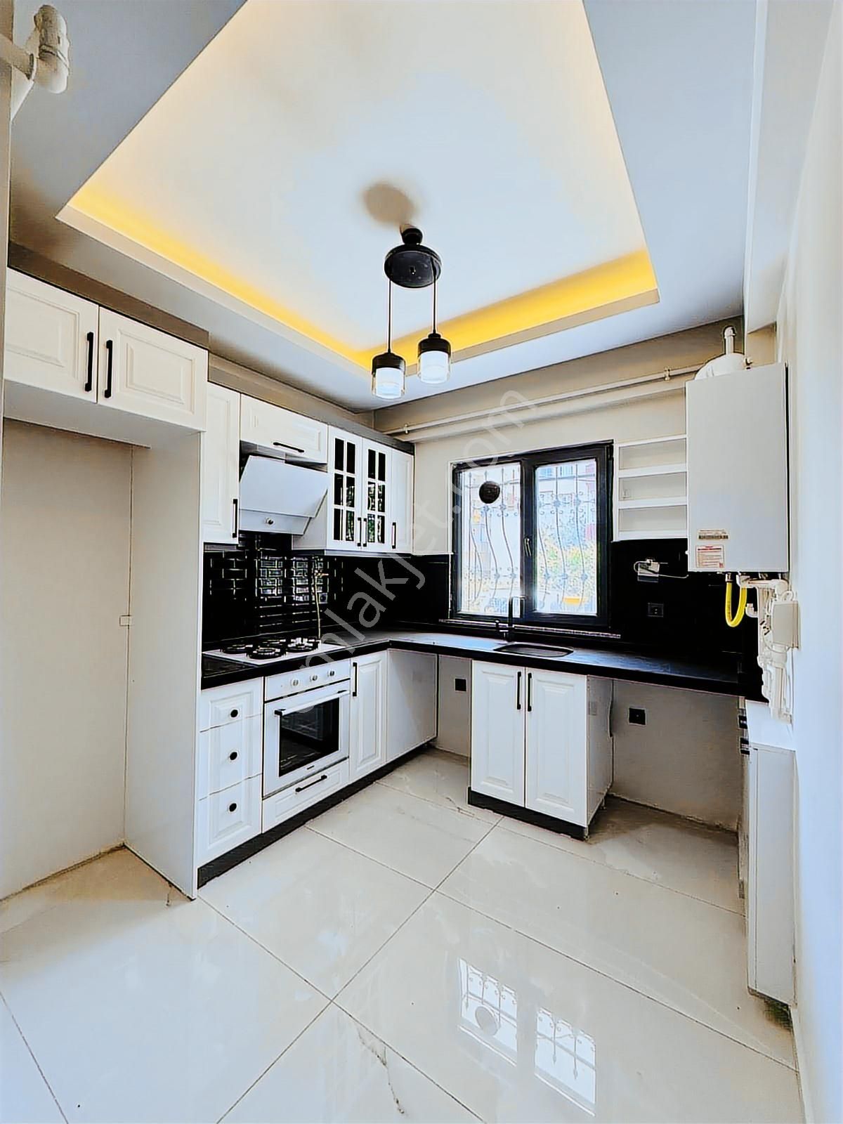 Hastaneye Yürüme, Yerden Isıtmalı 2+1 Kiralık Yüksek Giriş Daire - Görsel 2