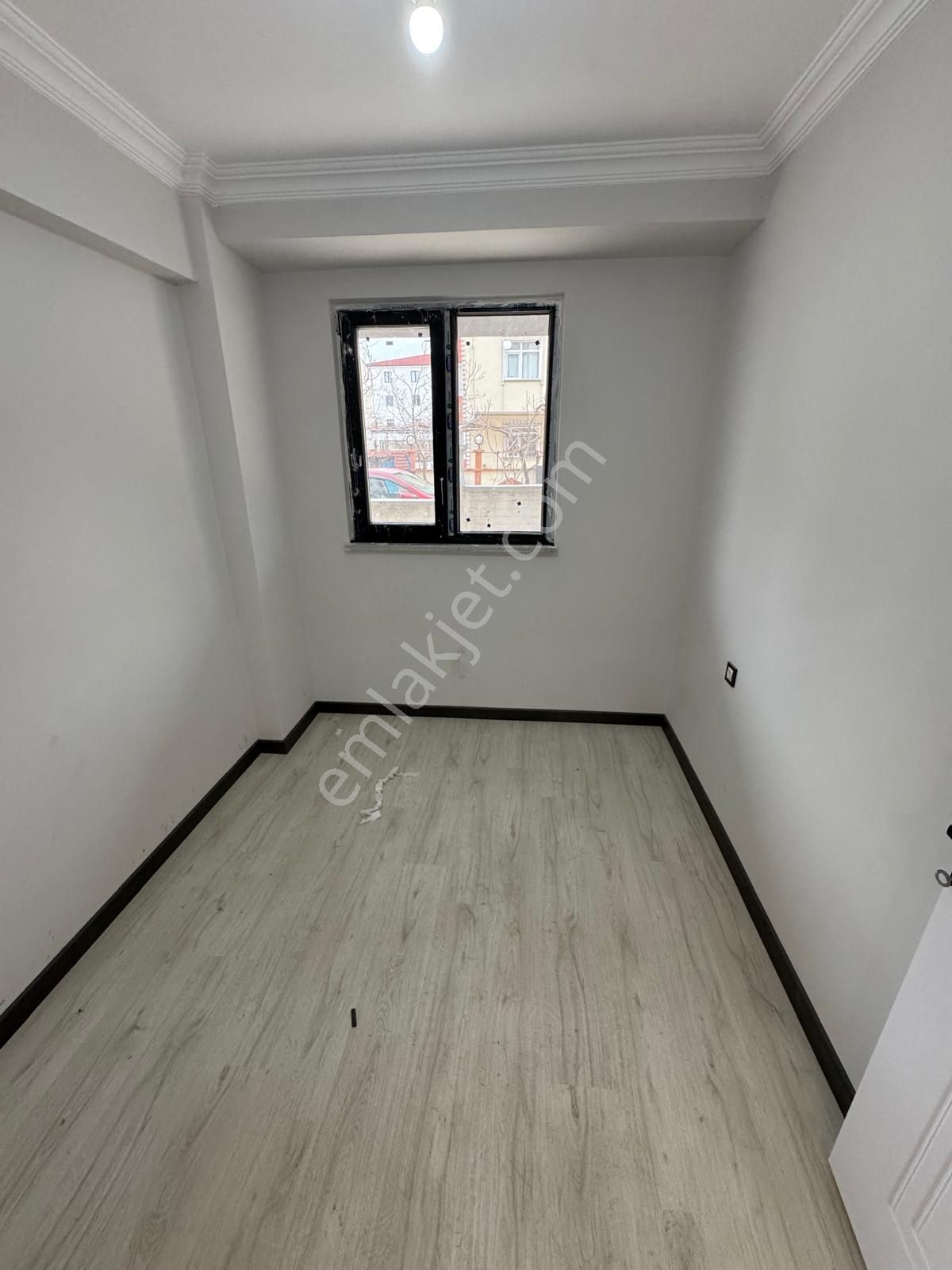 Mevlana Mah Okullar Bölgesinde 2+1 Ön Cephe Giriş Kat Daire - Görsel 16