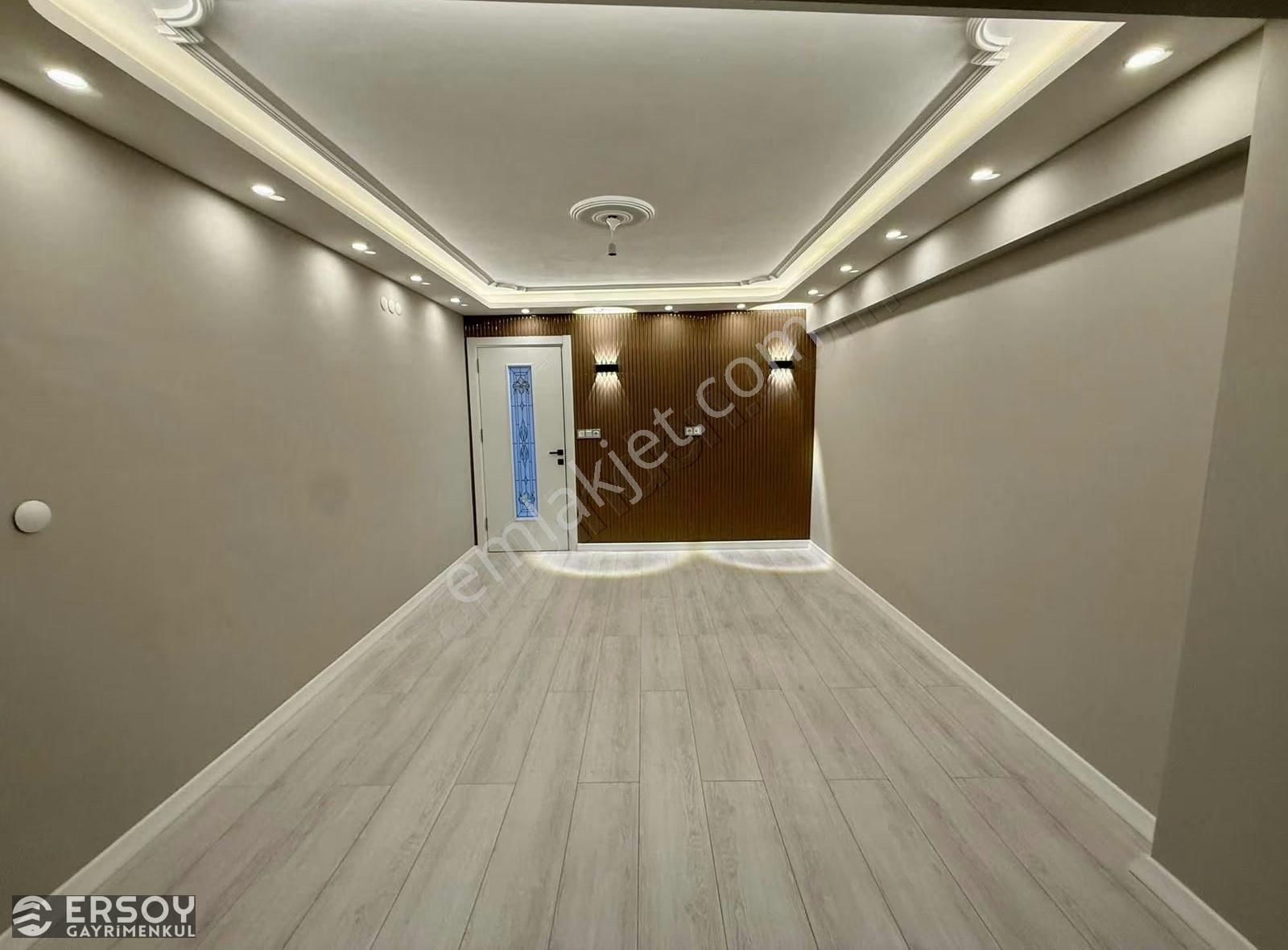 Yeni Mahallede 15 Yıllık Özenle Tasarlanmış Balkonlu Daire - Görsel 23
