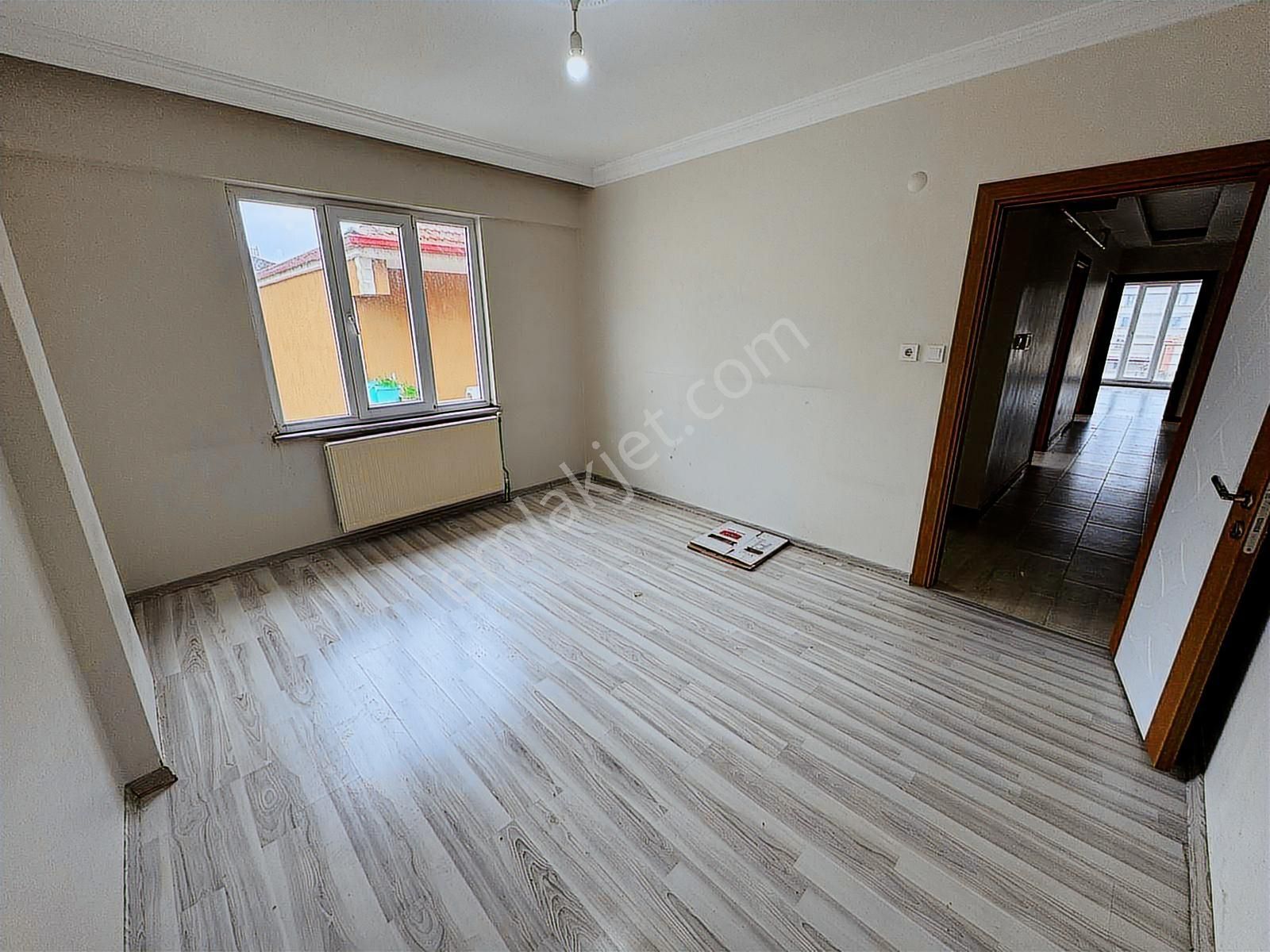 Vatan Mahallesinde Ön Cephe Cam Balkonlu 2+1 Satılık Daire - Görsel 21