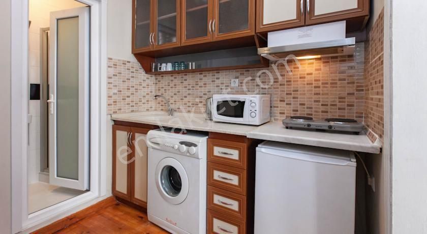 Beyoğlu İstiklal Caddesi Asmalımesciite Asanörlü Binada 1+0 Mntfaklı Kombi Ve Klimalı Fulleşyalı - Görsel 8