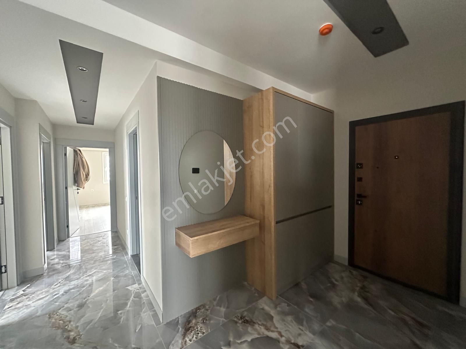 Denize Yakın, Havuzlu Sitede Sıfır 3+1 Daire - Görsel 2