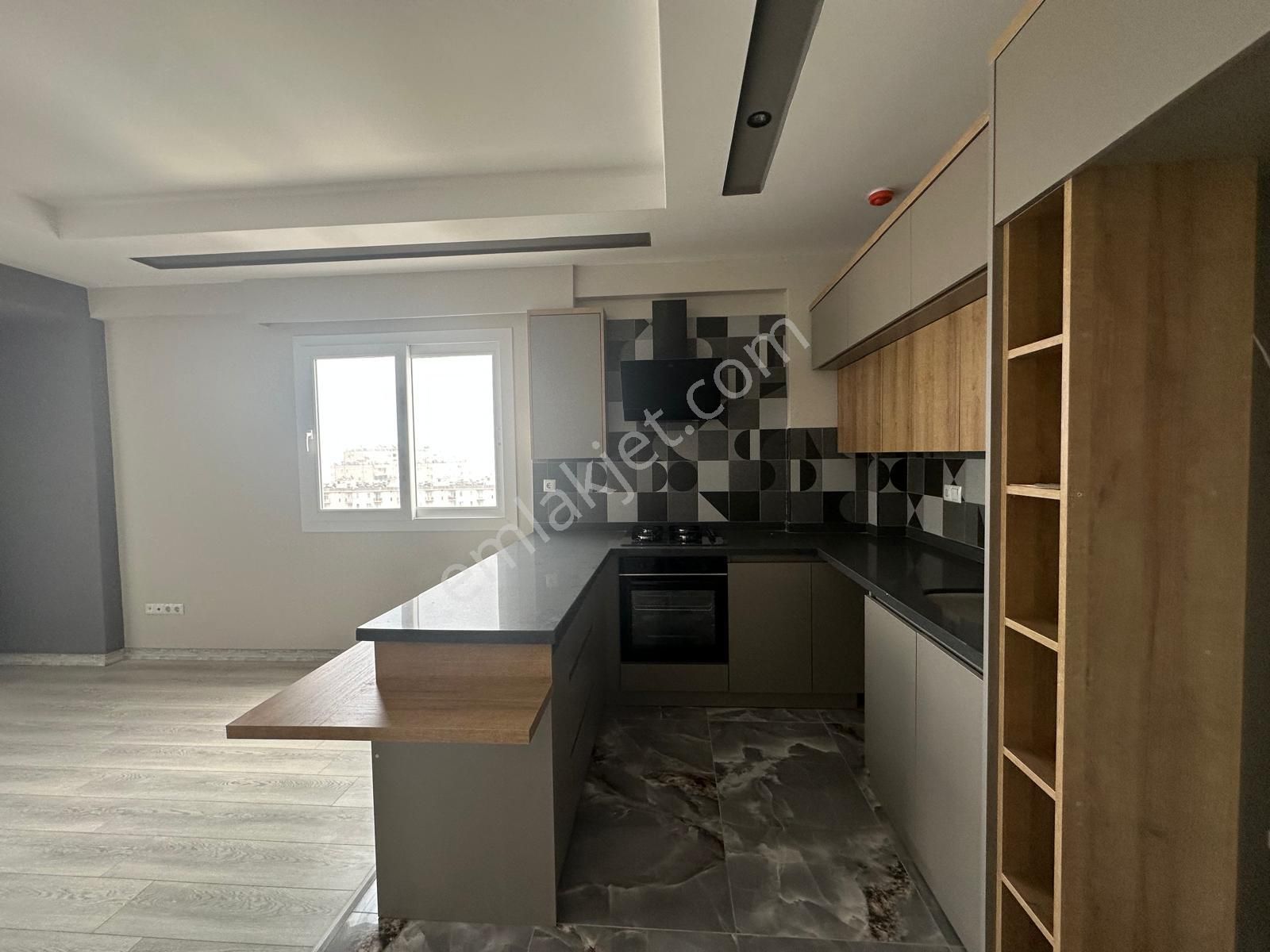 Denize Yakın, Havuzlu Sitede Sıfır 3+1 Daire - Görsel 3