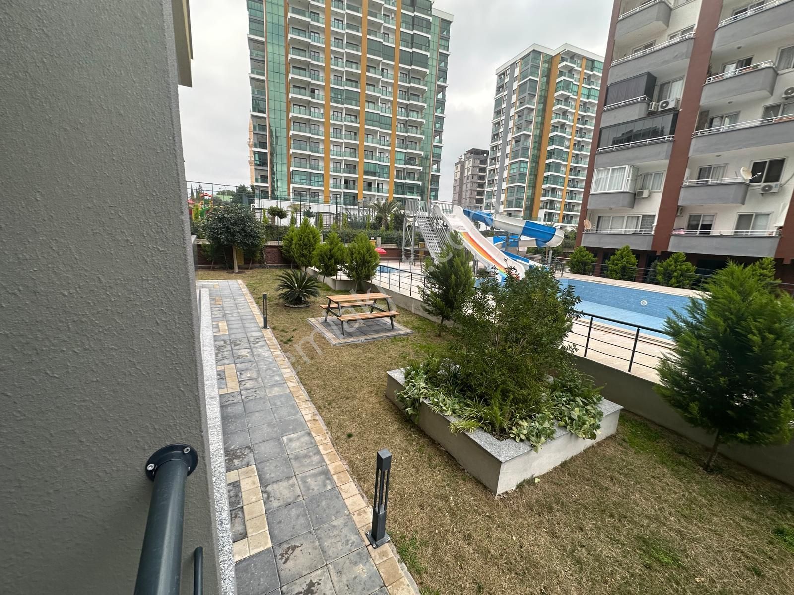Denize Yakın, Havuzlu Sitede Sıfır 3+1 Daire - Görsel 42