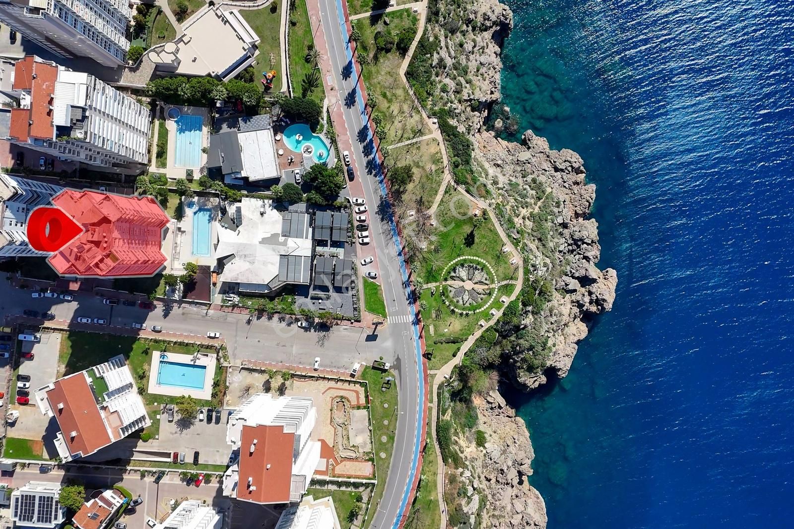 Gökhan Üçgün'den Lara Ülker Sitesi'nde Eşsiz Deniz Manzaralı 3+1 - Görsel 15