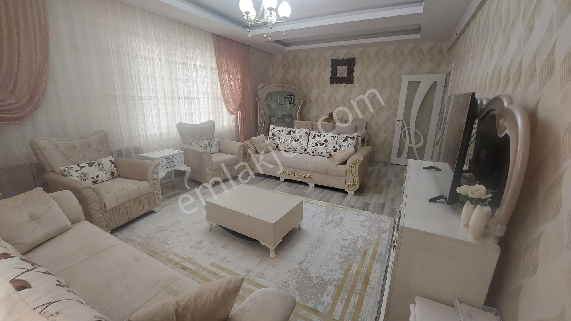 Fabrika Mahallesinin En Güzel Havuzlu 3.5+1 Lüx Dairesi Satışta - Görsel 4