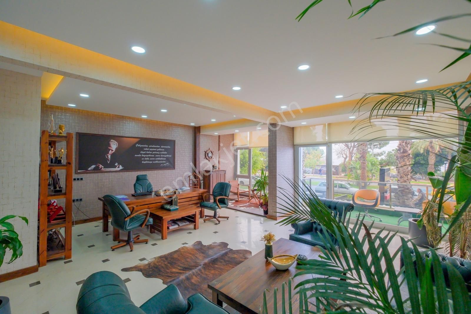 Gökhan Üçgün'den Konyaaltı Cd. Üzeri, Deniz Manzaralı Geniş 3+1 - Görsel 20