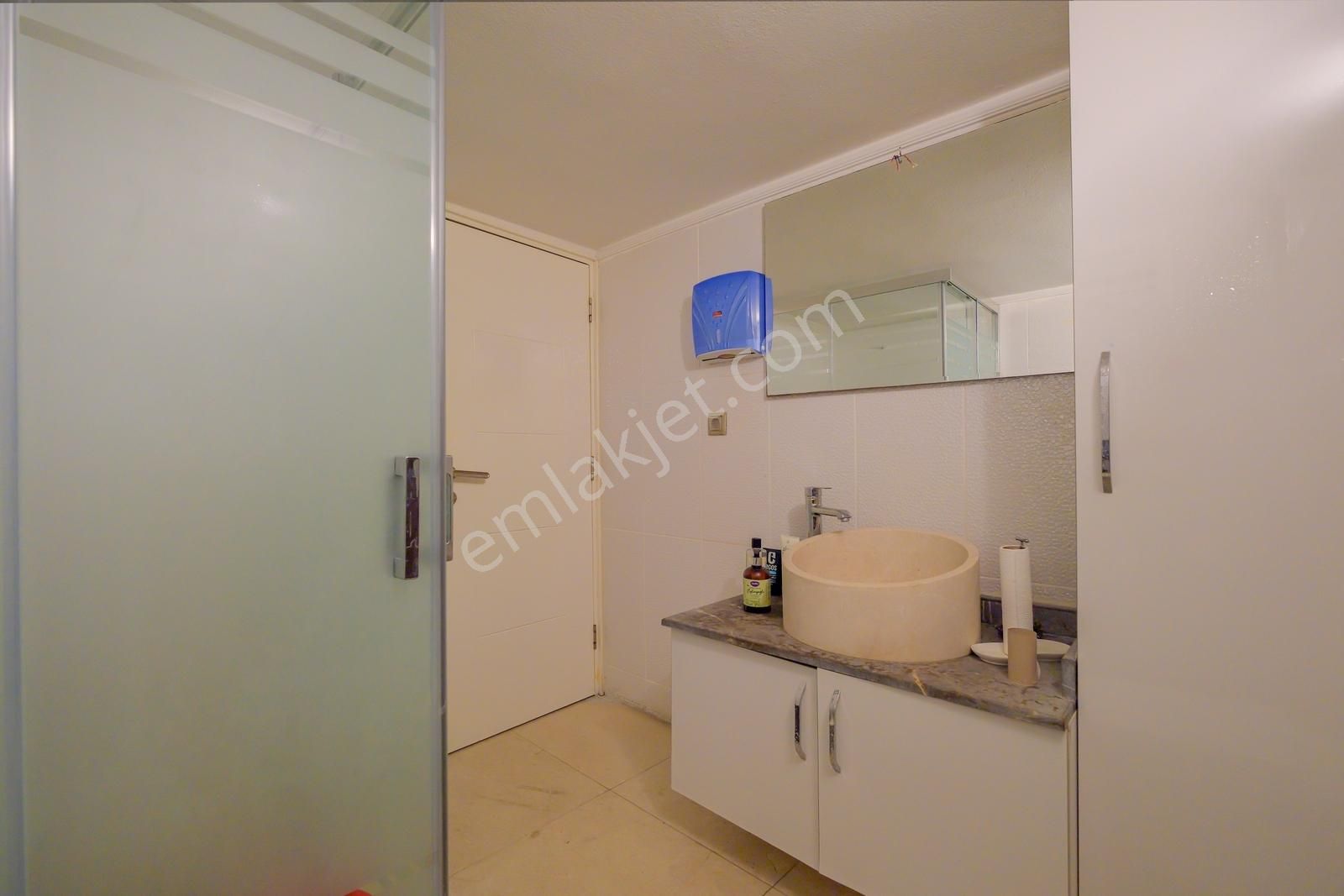 Gökhan Üçgün'den Konyaaltı Cd. Üzeri, Deniz Manzaralı Geniş 3+1 - Görsel 24