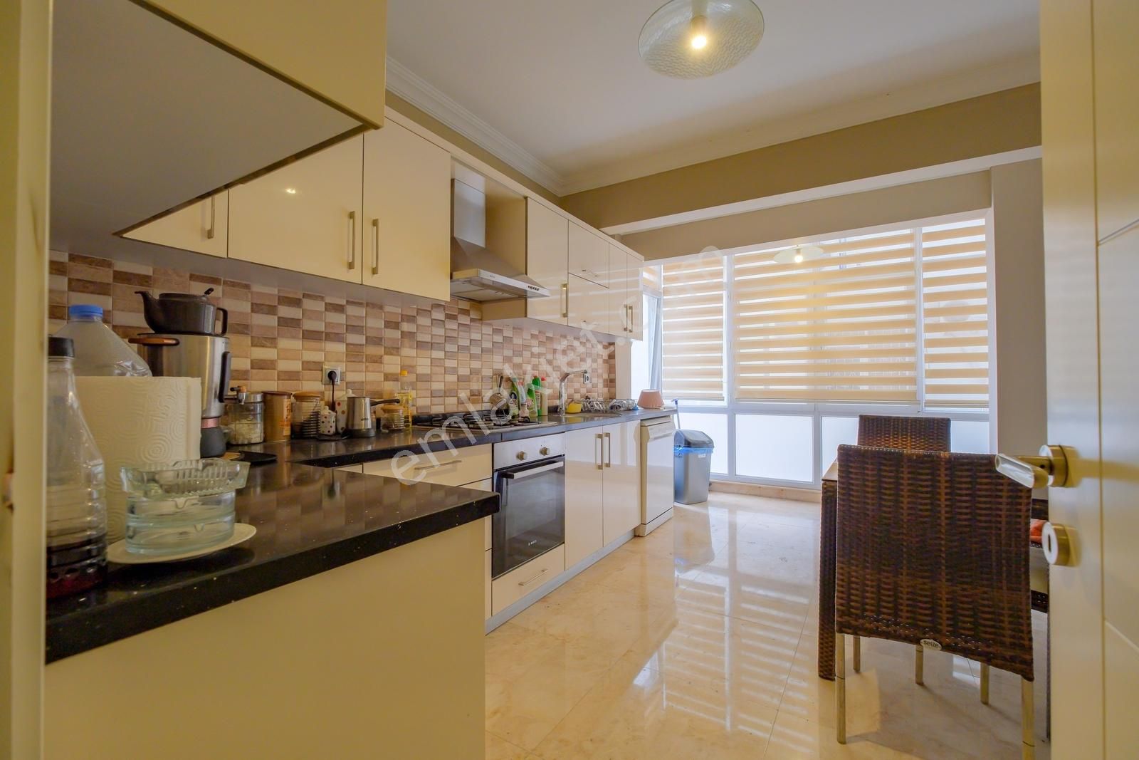 Gökhan Üçgün'den Konyaaltı Cd. Üzeri, Deniz Manzaralı Geniş 3+1 - Görsel 23