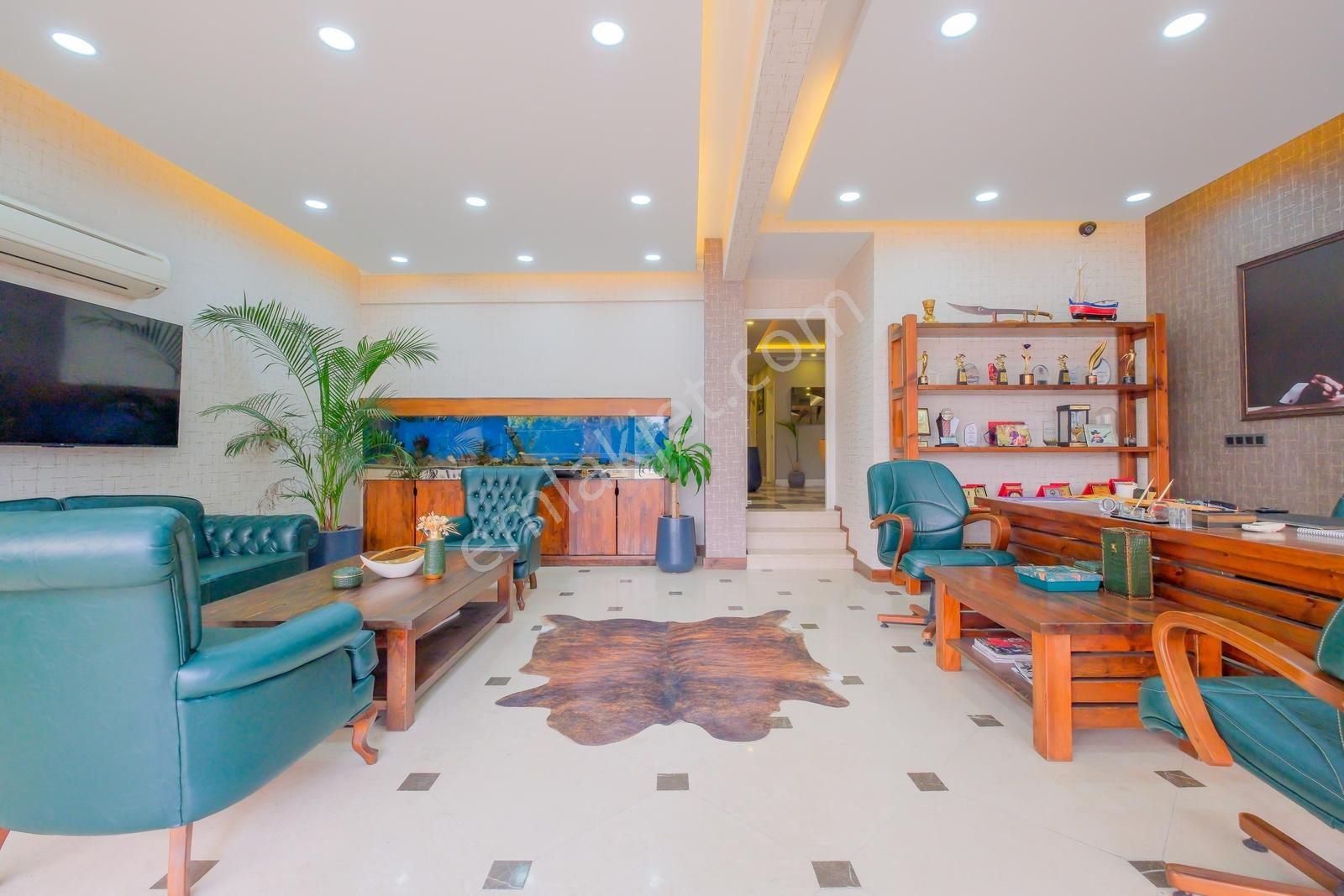 Gökhan Üçgün'den Konyaaltı Cd. Üzeri, Deniz Manzaralı Geniş 3+1 - Görsel 8