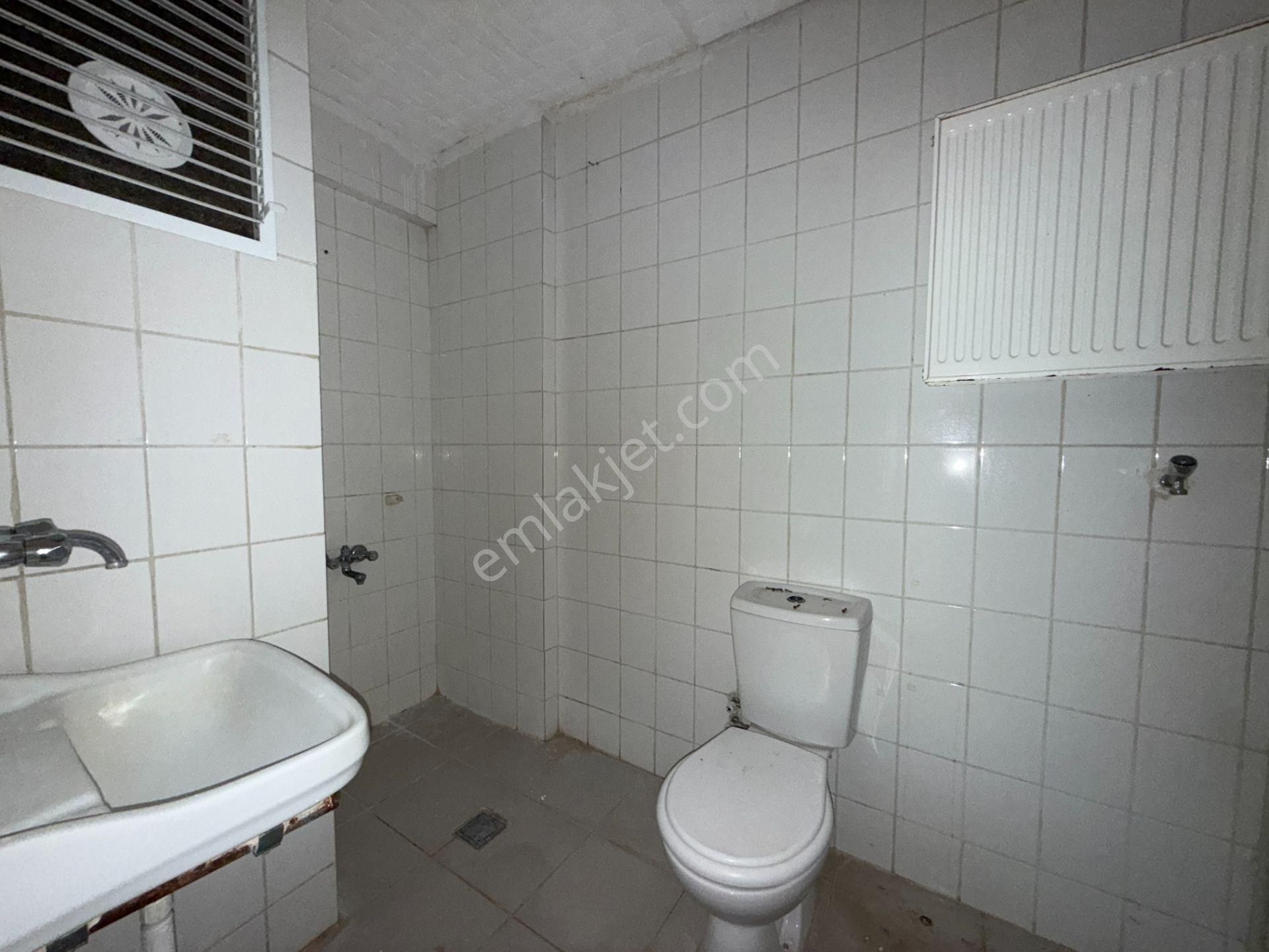 Ufuk Kılıç Emlak'tan Uygun Fiyata Salı Pazarı Yanı 3+1 Masrafsız Orta Kat Daire - Görsel 23