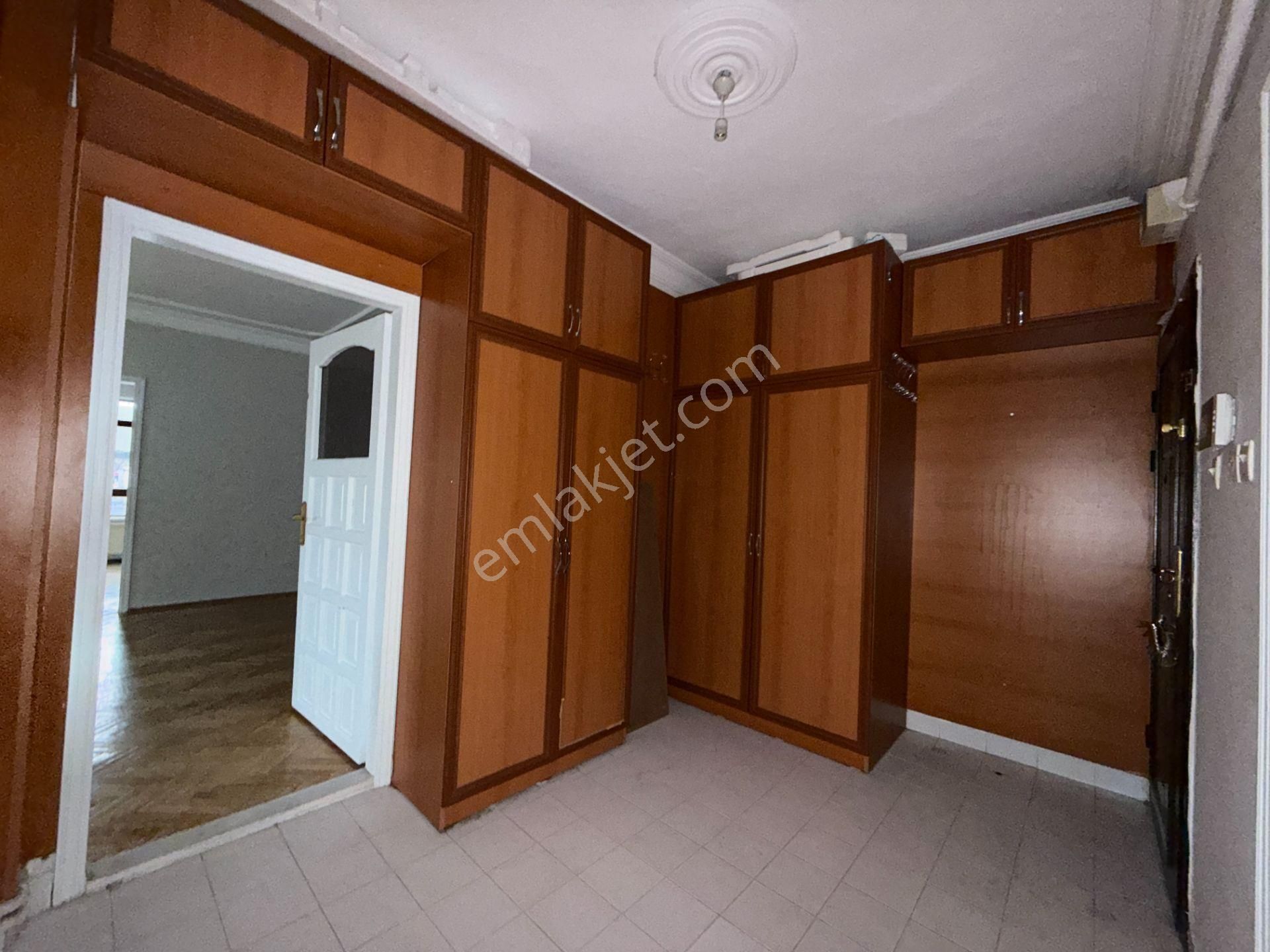 Ufuk Kılıç Emlak'tan Uygun Fiyata Salı Pazarı Yanı 3+1 Masrafsız Orta Kat Daire - Görsel 25