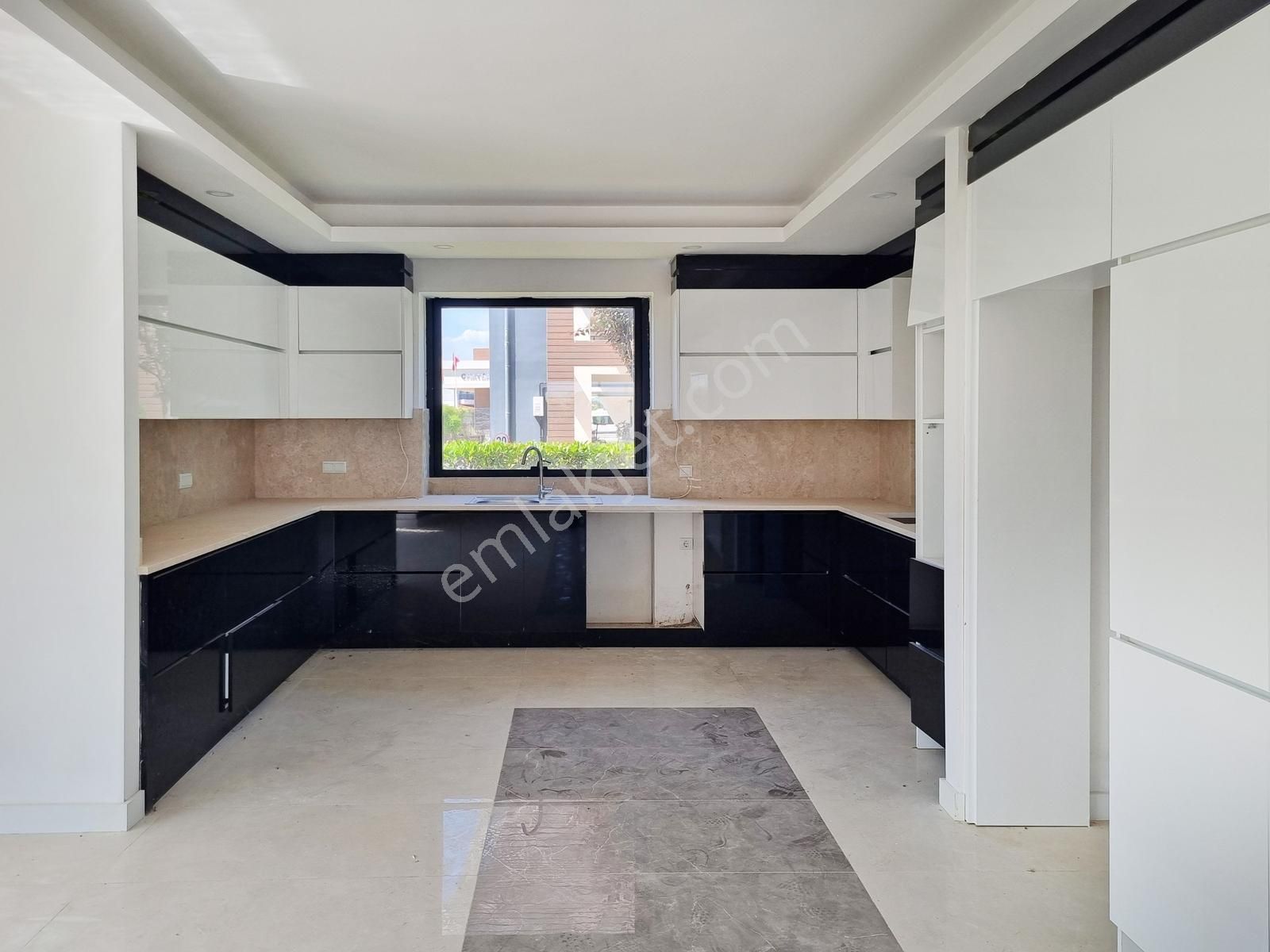 Gökhan Üçgün - Château D'or Sitesi'nde Eşsiz Tam Müstakil Villa - Görsel 11