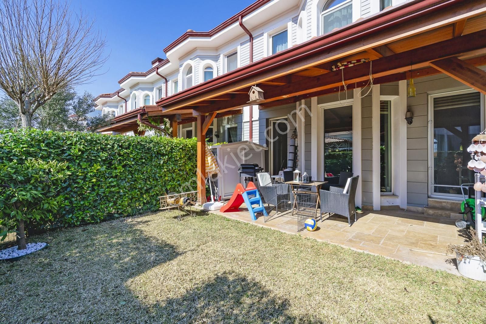 Gökhan Üçgün'den Panorama Villaları'nda Trıplex Rowhouse Villa - Görsel 4
