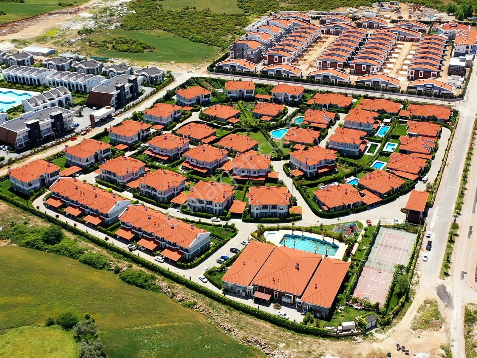 Gökhan Üçgün'den Panorama Villaları'nda Trıplex Rowhouse Villa - Görsel 7