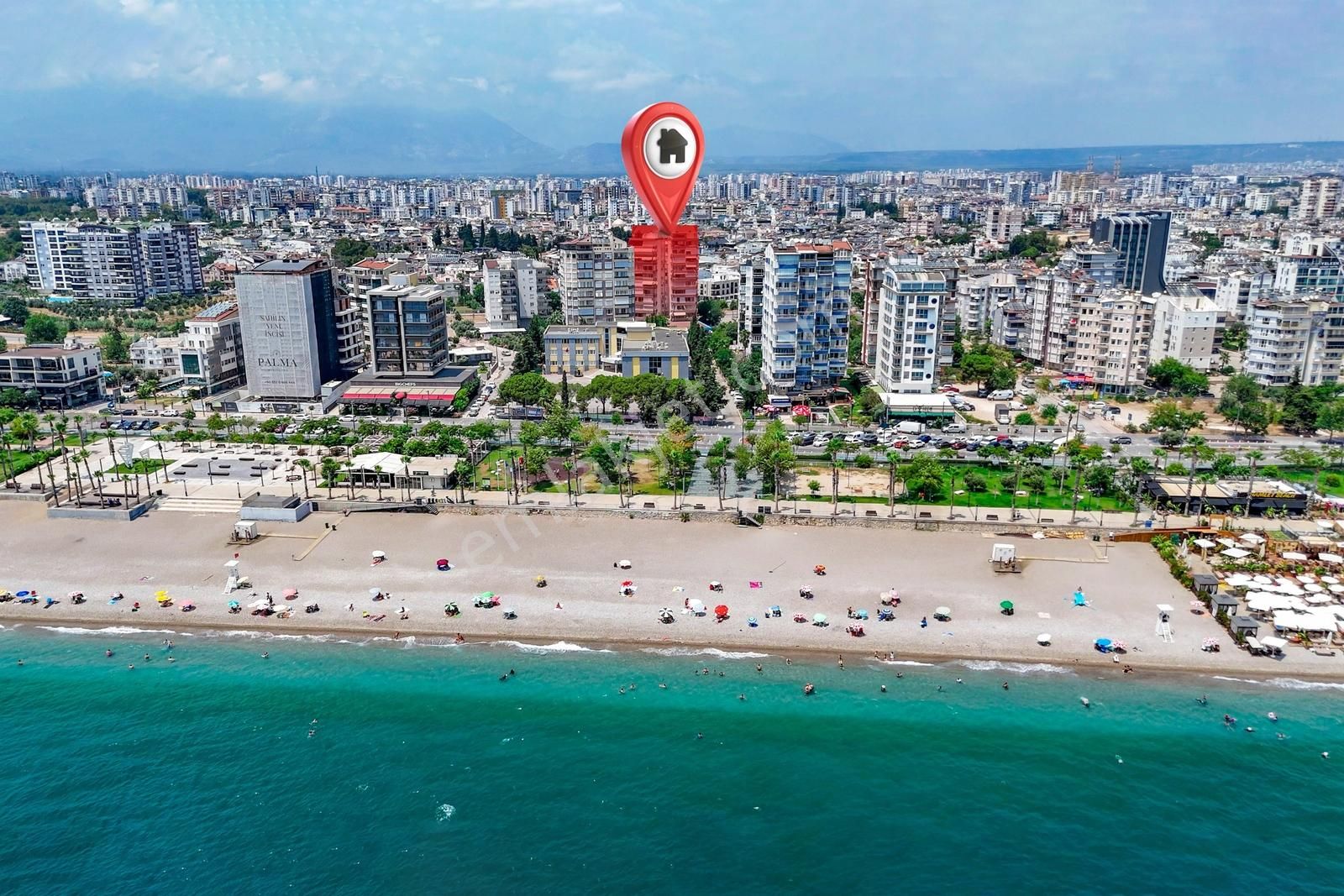 Gökhan Üçgün'den Orkide Sitesi'nde Deniz Manzaralı 2+1 Arakat