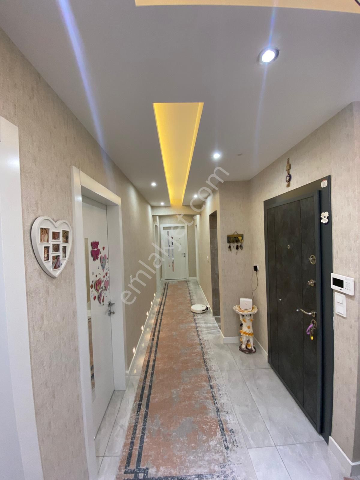 Yenişafakta 180 M2 3+1 Satılık Daire - Görsel 2