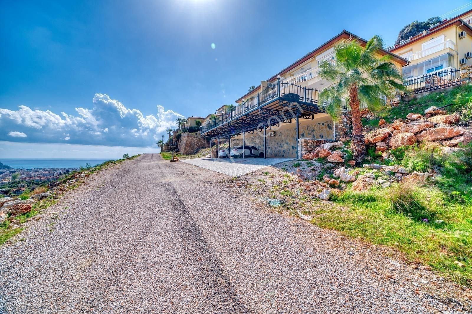 Alanya Tepe’de Satılık 3+1 Deniz Manzaralı, Full Eşyalı Daire – İkametgaha Uygun! - Görsel 3