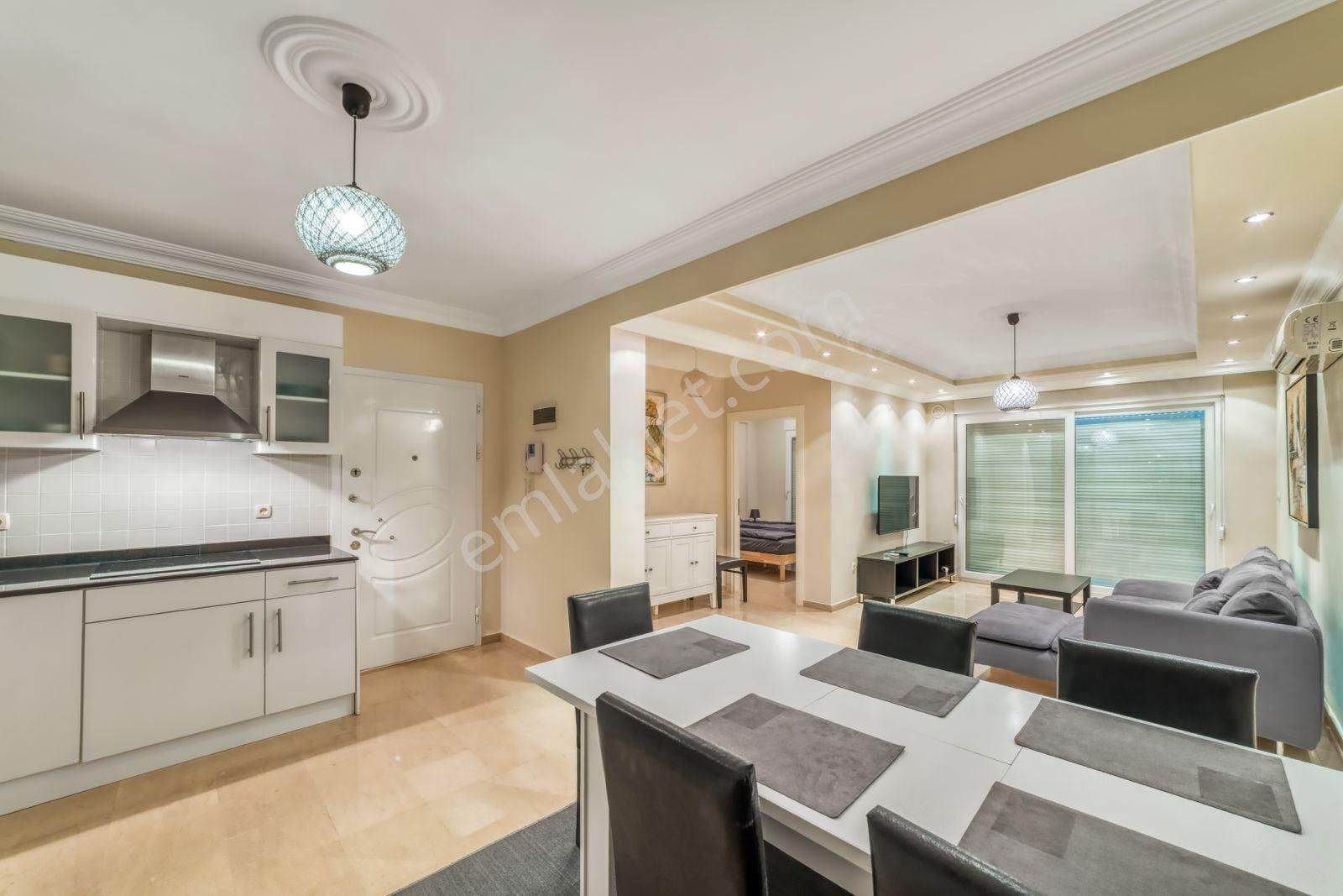 Alanya Tepe’de Satılık 3+1 Deniz Manzaralı, Full Eşyalı Daire – İkametgaha Uygun! - Görsel 14