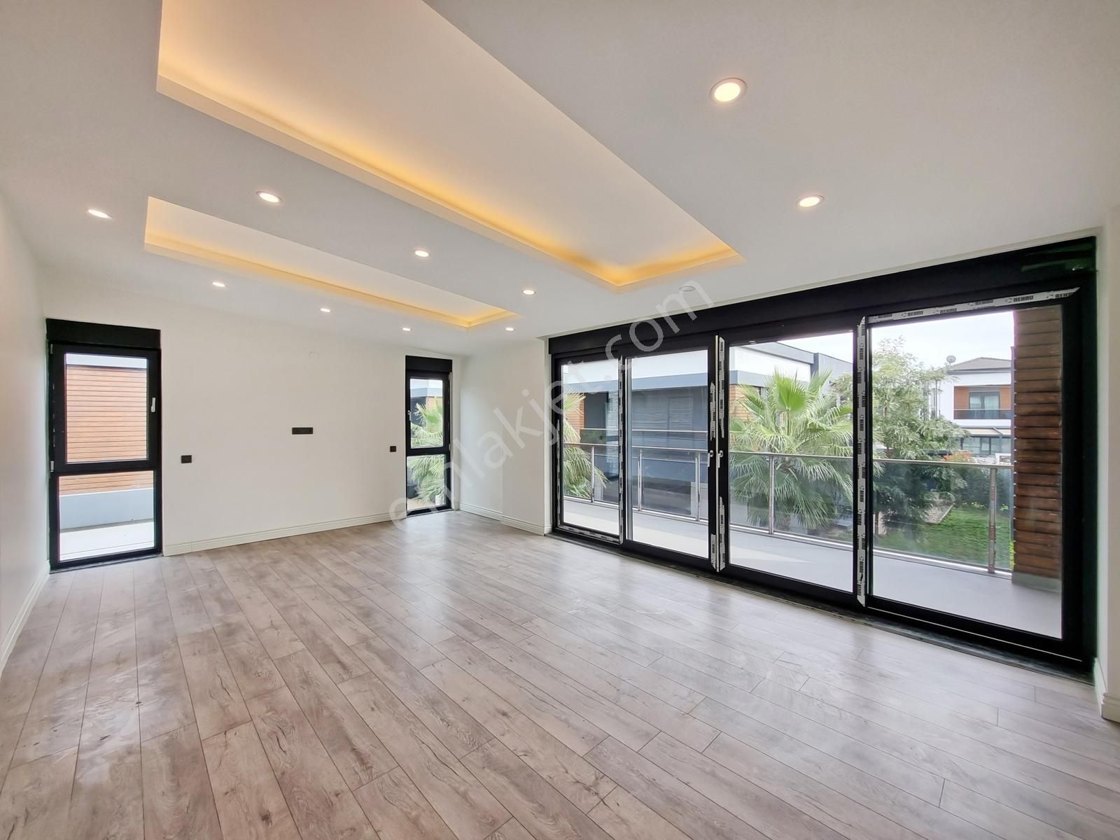 Gökhan Üçgün'den Düzlerçamı, Site İçinde, Müstakil Sıfır Villa - Görsel 14