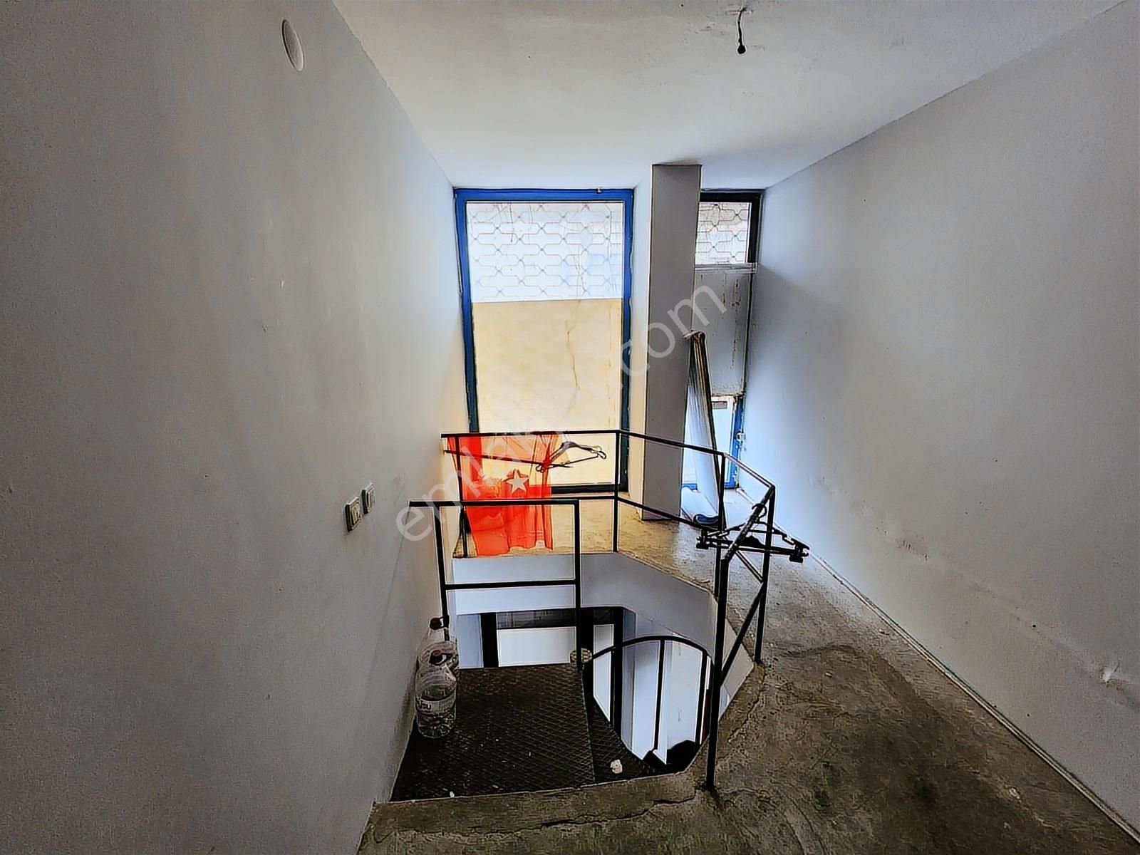 Antalya Çarşıda Kapalıyol Gören Sokakta Kiralık 3 Katlı Dükkan - Görsel 12