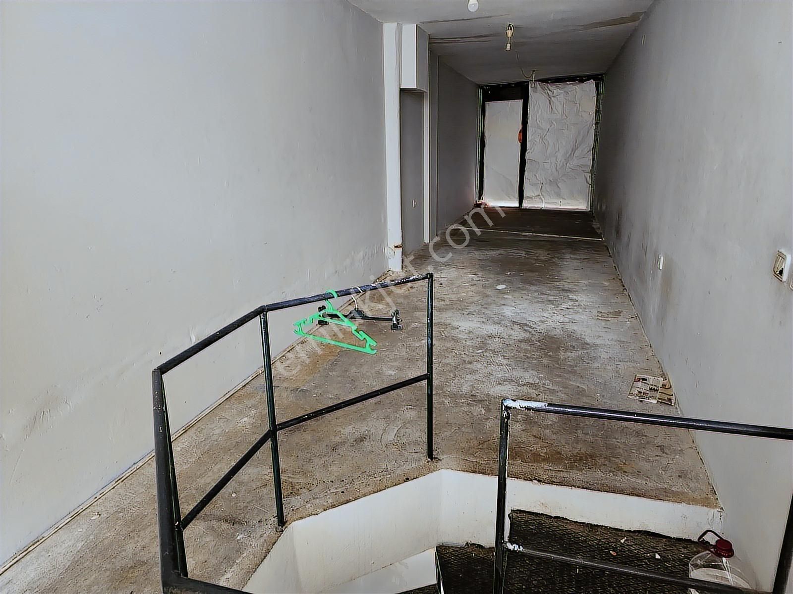 Antalya Çarşıda Kapalıyol Gören Sokakta Kiralık 3 Katlı Dükkan - Görsel 7