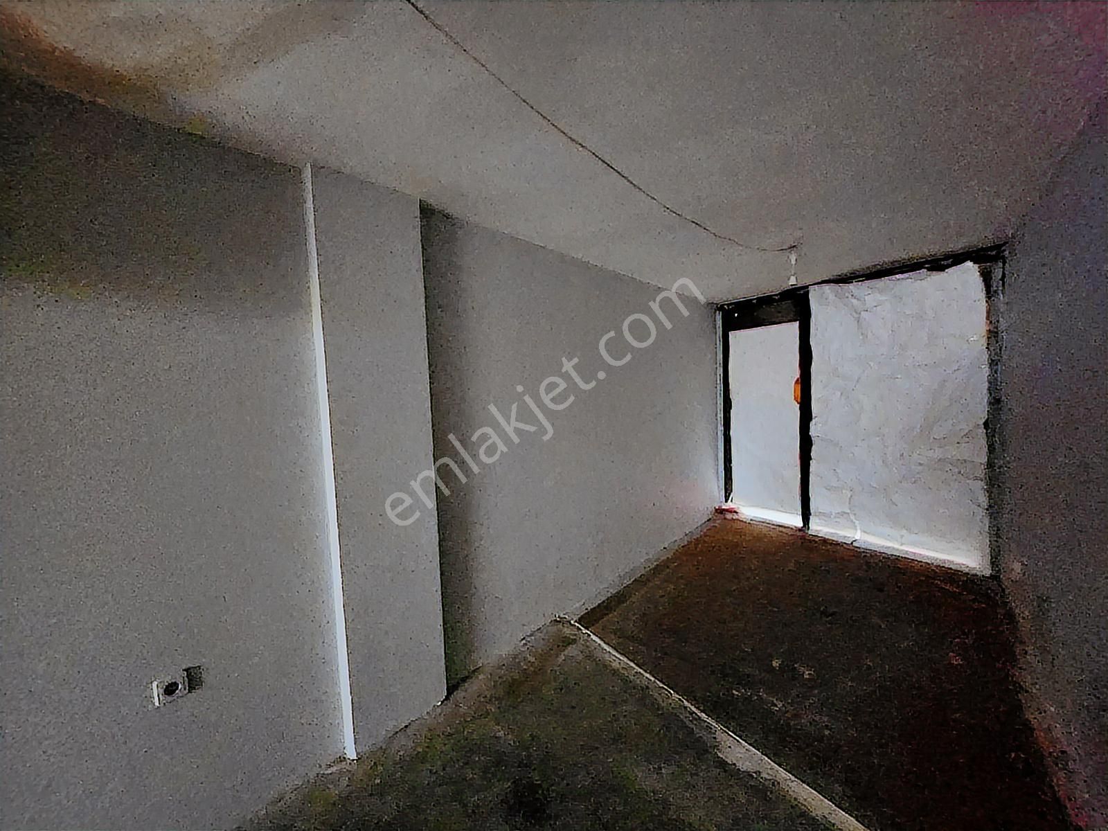 Antalya Çarşıda Kapalıyol Gören Sokakta Kiralık 3 Katlı Dükkan - Görsel 13